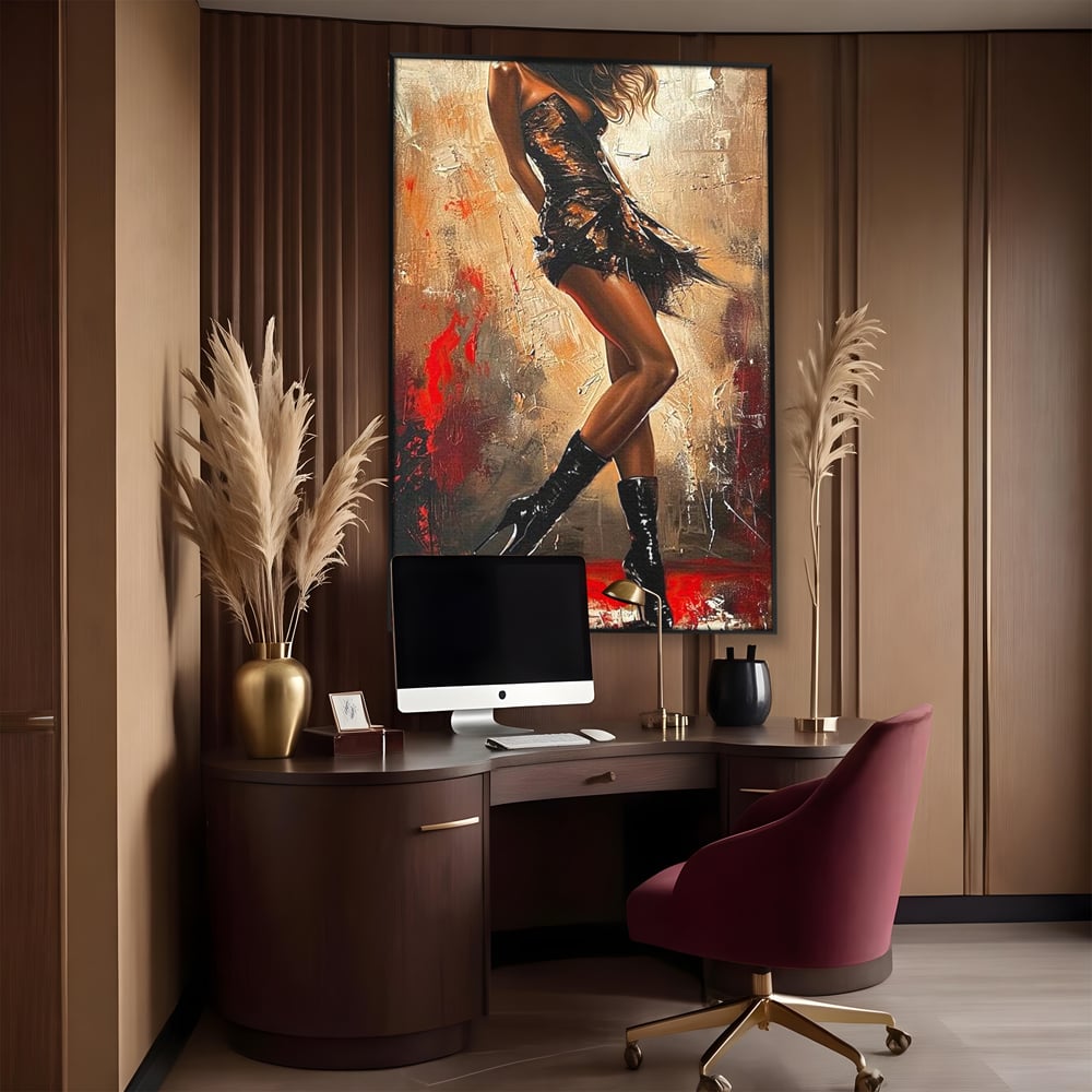 Tablou canvas cu tablou canvas cu silueta de dansatoare, in rama de aluminiu negru, pe perete intr-un birou